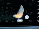 シートヒーターが装備されています寒い時期にはうれしい装備です