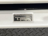 【TRDエアロ】人気のTRDエアロを装備!クルマの外観がよりスタイリッシュになり、街中で存在感あふれる1台に♪将来買い替える時にもリセールに影響しやすく、価値ある人気の装備です!