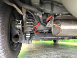 お車を安心してお乗りいただく為には、足回りの定期点検が欠かせません。サービスサポート(有償保証)では無料点検もご提供しており、安心のカーライフをお過ごしいただけるサポート体制が整っています。