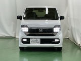 LEDヘッドライトを装備しています。LEDヘッドライトはとても明るく、雨の日や夜間走行も安全・安心です。オートライトコントロール付きで周囲の明るさに応じて自動で点灯・消灯します