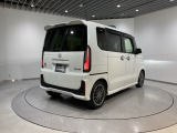 自動車保険・JAFも取り扱っております。また、お客様のご希望で保証延長(有償・一部の車種では取り扱いできません)もご準備しております。
