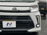 【LEDヘッドライト】悪天候や夜間走行時も良好な視界を確保し安心して運転できる高輝度LEDヘッドライトを装備!点灯速度が早く、消費電力も抑えられています。