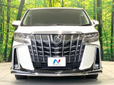弊社では、全車『修復歴なし』のお車のみ取り扱っております。専任バイヤーによる厳選した仕入れの後、入庫後の車両チェックを行い、ネクステージが認定した高品質な中古車をご提供しております。