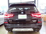 第二展示場にも多数のBMWをラインナップ!ご来店の際はBMW本店(厚木市下荻野140-1)に一度ご来店ください!☆関東運輸局認証工場 自動車分解整備事業2-6030☆プッシュプル式板金塗装ブース完備☆