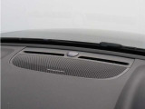【harman/kardon】世界のオーディオファン垂涎のプレミアムサウンドシステムを搭載。原音に近い音場空間を忠実に再現。乗る人すべてに最良の音響体験を提供します。
