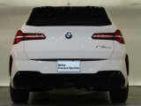 BMWのお車は、走行の安定性とコーナリングの良さを追求し、思い通りにハンドルの操作可能です。試乗車もご用意しておりますので、ぜひ&ldquo;駆け抜ける歓びをご体感ください!