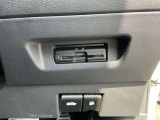 後付のETCも付いてます。高速道路には便利ですね。