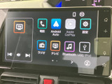 多彩な機能を備えたオーディオ画面。ラジオや音楽、各種アプリを操作して、車内時間をより楽しく演出できます。