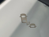 【ブラインドスポットインフォメーション】走行中、ドアミラーの死角になりやすい箇所に後続車が接近するとサイドミラー付近に警告を表示、ドライバーに注意喚起をしてくれます。