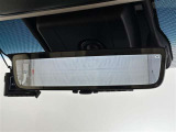 デジタルインナーミラー!バックドアに装着されたカメラにより、荷物をたくさん積んでいても後方が良く見えます!