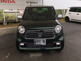 お客様に安全で快適なカーライフをお送りいただくために、中古車にも高いレベルの品質基準を設け、その基準に従って、全ての中古車について納車前整備を実施しています。