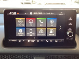 Honda CONNECTディスプレーを搭載しています。ナビ、スマホ連携、車両情報表示、各種設定操作を一つに集約した高機能タッチパネル。直感的に使える便利なインターフェースです。