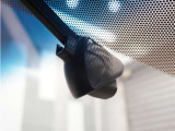 ◆ドライブレコーダー◆映像・音声などを記録する自動車用の装置です。 もしもの事故の際の記録はもちろん、旅行の際の思い出としてドライブの映像を楽しむことができます。