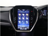 エンターテインメントから車両情報、エアコン操作までをスマートに集約し、指先ひとつで快適な空間を演出します。 タブレットのような直感的な操作性が、上質なドライビング体験をさらに引き立てます。