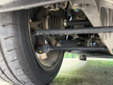 お車を安心してお乗りいただく為には、足回りの定期点検が欠かせません。サービスサポート(有償保証)では無料点検もご提供しており、安心のカーライフをお過ごしいただけるサポート体制が整っています。