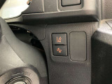 車線逸脱防止装置の「レーンキープアシスト」もついています。万が一のよそ見運転で車線をはみ出しても知らせてくれます♪あると便利な機能ですね!