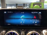 バックカメラにより駐車時の後方確認も楽にできます。