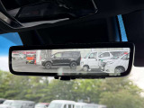 【デジタルインナーミラー】後席の大きな荷物や同乗者で後方が確認しづらい時でも安心!カメラが撮影した車両後方の映像をルームミラー内に表示。クリアな視界で状況の確認が可能です!