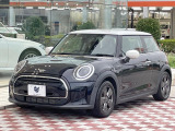 ●当店では第三者機関による車両品質鑑定を導入し、修復歴車を排除。鑑定書が発行されますので、ぱっと見ただけでは分からない箇所まで納得した上でご検討いただけます。※一部未実施の場合がございます。
