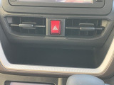 便利で快適な電動パーキングブレーキを装備!停車したときにブレーキペダルから足を離しても停車を維持する、ホールド機能が付いています。渋滞時など、ずっとブレーキペダルを踏んでいなくても良いので運転が楽に♪