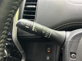 雨天時でもクリアな視界を確保。ワイパーの操作も簡単で、安全な運転をサポートします。