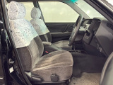 【禁煙表記について】タバコの臭いは感じられませんが、その他車内のニオイに関しては個人の主観となる為、実車確認の際に確認して頂いております。ご了承お願い致します。