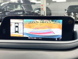 【360&deg;ビューモニター】専用のカメラにより、上から見下ろしたような視点で360度クルマの周囲を確認することができます☆死角部分も確認しやすく、狭い場所での切り返しや駐車もスムーズに行えます。