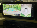 【マルチアラウンドモニター】専用のカメラにより、上から見下ろしたような視点で360度クルマの周囲を確認することができます☆死角部分も確認しやすく、狭い場所での切り返しや駐車もスムーズに行えます。