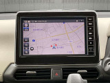 【日産純正の大画面ナビゲーション!】遠くへのお出かけする際の心強い味方です!自車位置の確認はもちろん、Bluetooth接続や機能も充実。大きな画面で各操作もしやすく安心です。