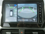 まるでクルマを見下ろすように見えるので駐車も楽チンです♪あまりの便利さについつい癖になっちゃいます♪