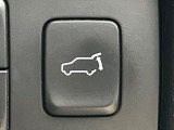 【パワーバックドア】スマートキーや運転席のボタンを押すだけでリアゲートが自動で開閉します!荷物を持っている時や、高い位置にあるバックドアを閉める際に便利な機能です♪