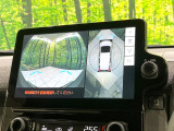 【パノラミックビューモニター】専用のカメラにより、上から見下ろしたような視点で360度クルマの周囲を確認することができます☆死角部分も確認しやすく、狭い場所での切り返しや駐車もスムーズに行えます。