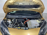 【エンジンルーム】エンジンの調子は良好です!ご納車前にはしっかりとオイル交換・その他油種類の点検補充をさせて頂きます。また、ガリバーでは修復歴のある車は販売いたしません。