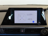 ディスプレイオーディオを装備。スマホとクルマをつなぐことで、これまでのナビに加えて、いろんなサービスが楽しめます。