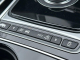 JaguarDriveコントロールは標準・ダイナミック・ウィンターの各モードを選択可能。ステアリング、スロットルレスポンス、シフトポイントを最適化。気分や路面状況にあわせてセレクトしてください。