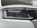 LEDヘッドライトは、点灯の瞬間から最大光量を発揮し、突然暗くなるトンネルなどでの安定感を高めます。