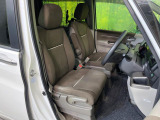 運転席シート廻りは使用感も少なく、良好な状態となっています。丁寧に使われていたことがよくわかりますね。
