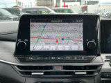ハンズフリーフォン、VICS(FM多重)、ボイスコマンド、Bluetooth対応、USB接続、HDMI接続、Apple CarPlay ・ Android Auto 連携機能、AM/FMラジオ、NissanConnect サービス対応、iPod対応