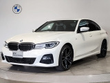 320d Mスポーツが入庫しました。デビューパッケージ・イノベーションパッケージがオプション装備されています。