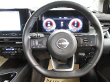 運転が楽しくなる明るく開放的な運転席まわりです。プロパイロットで高速など運転支援で疲れを軽減してくれます!