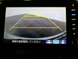 リアカメラ付きで後退時も安心です。