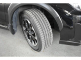 タイヤサイズは225/60R17です