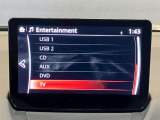 【マツダコネクト】ラジオ・テレビ/Bluetoothオーディオ、その他アプリケーションなどの機能で楽しむことができます。