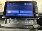 DVD/CD再生のほかにもフルセグTV、ミュージックサーバー、Bluetooth連携機能も装備されとっても便利です!
