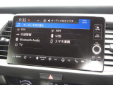 ナビゲーションはホンダコネクトディスプレイを装着しております。AM、FM、Bluetooth、フルセグTVがご使用いただけます。初めて訪れた場所でも道に迷わず安心ですね!
