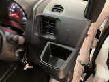 各所にカップホルダ-を設置♪