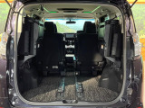 普段のお買い物や通勤、送迎等に十分な荷室スペースを確保しております。セカンドシートを倒すと、大きな荷物の積載も可能です♪
