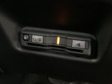 ETCが付いてます。ETC搭載車しか通過できないスマートICが利用できるようになりますよ!現在スマートICの設置箇所も増えてきているので、高速道路利用の幅が広がりますね☆