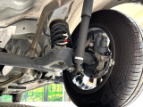 お車を安心してお乗りいただく為には、足回りの定期点検が欠かせません。サービスサポート(有償保証)では無料点検もご提供しており、安心のカーライフをお過ごしいただけるサポート体制が整っています。