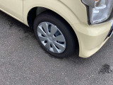 ☆お車についた傷やヘコミ、事故の修理もハヤシにお任せください。自社鈑金工場で修理ができますの安心です☆